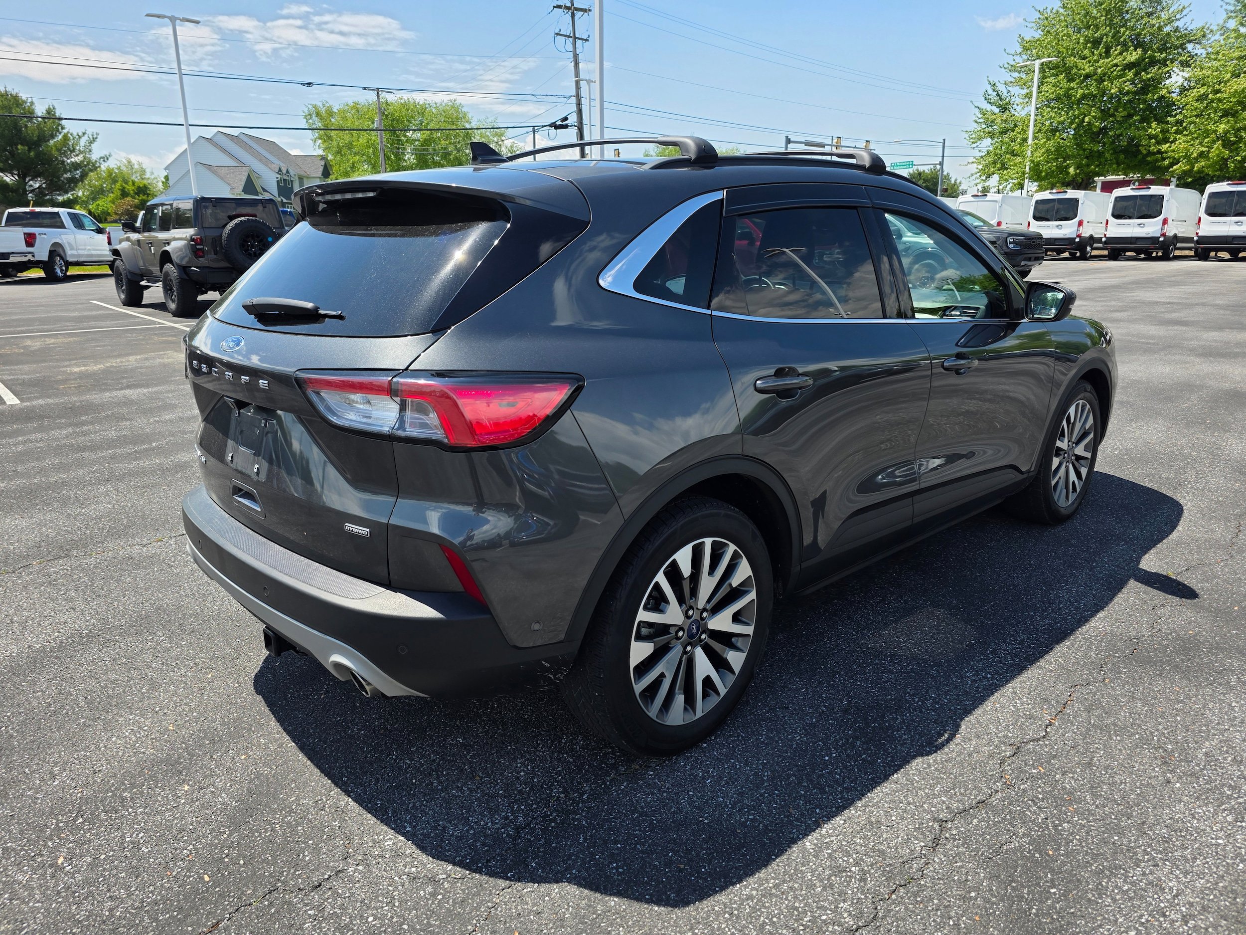 Used 2020 Ford Escape Titanium FWD image 5