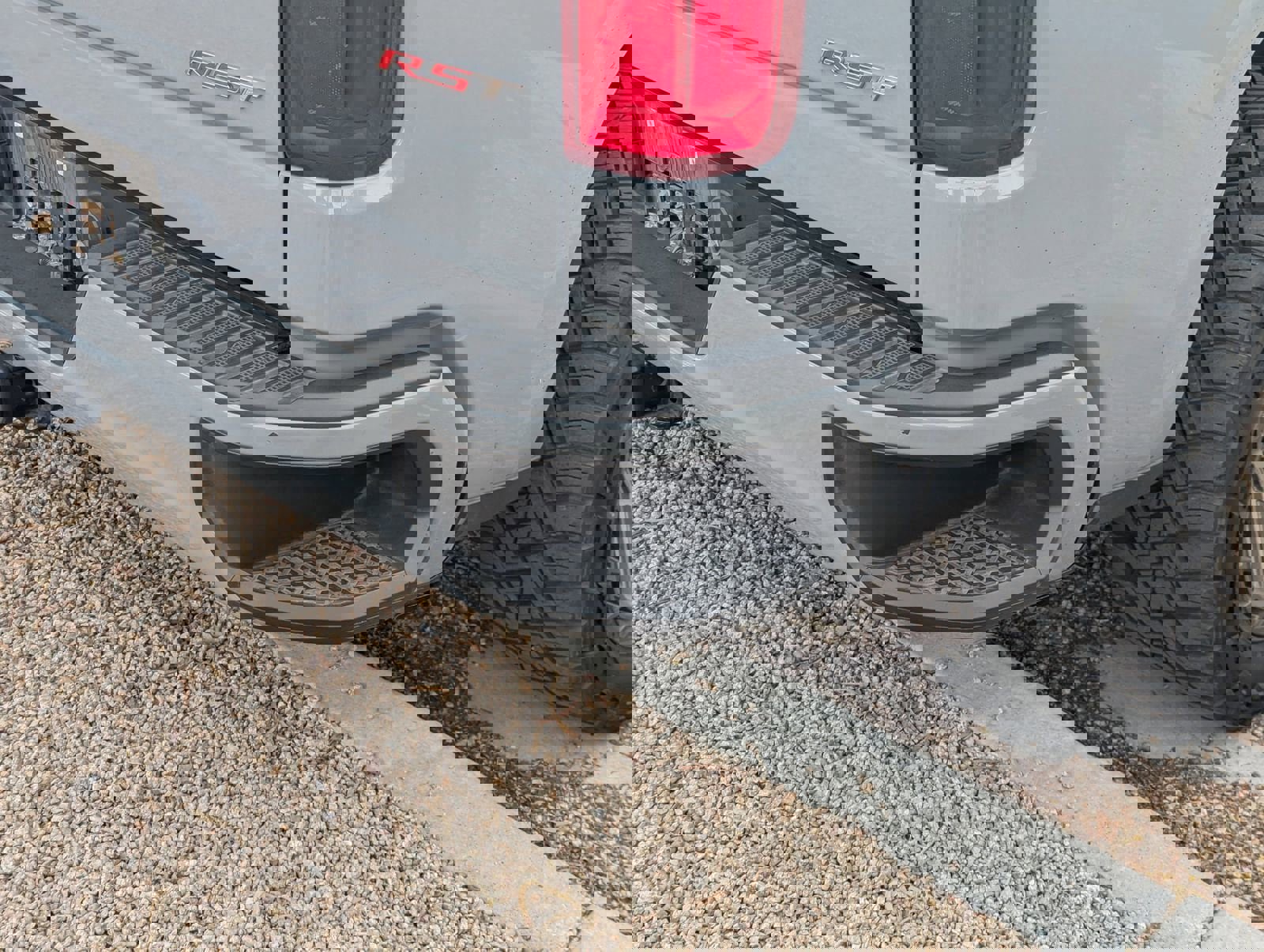 Used 2024 Chevrolet Silverado 1500 RST w/ Convenience Package II image 18