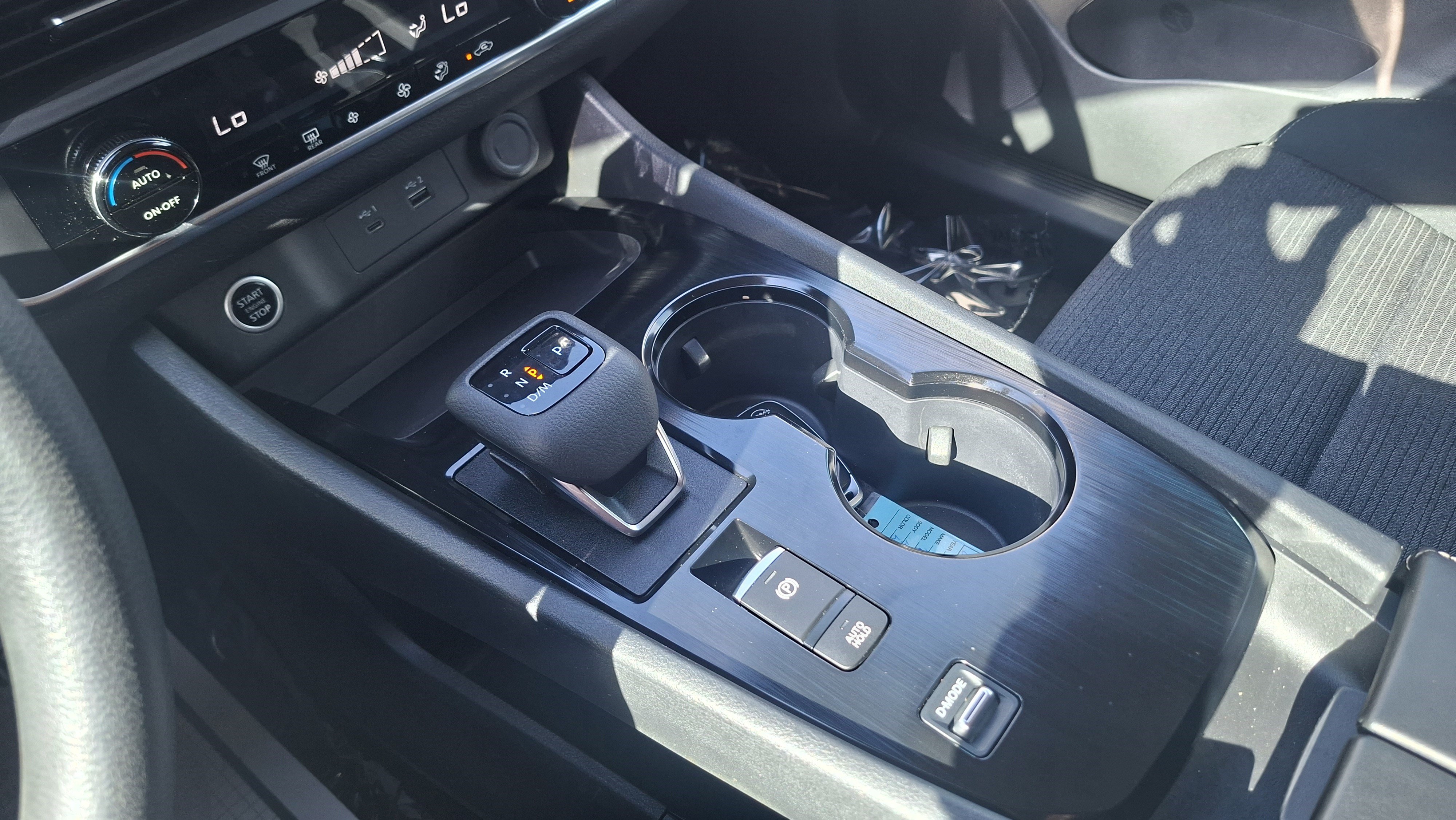 Used 2023 Nissan Rogue SV FWD image 16