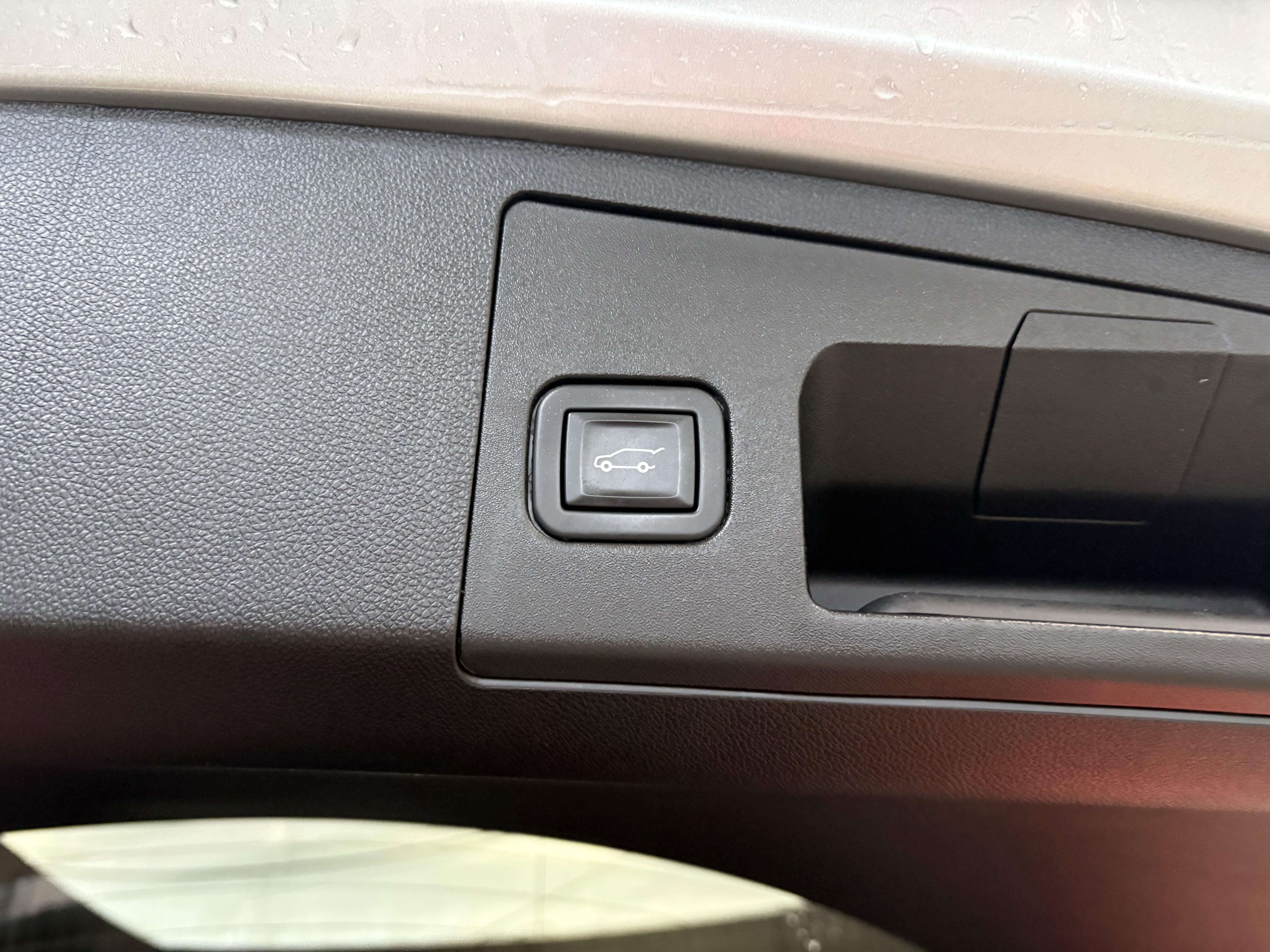 Used 2021 Cadillac XT4 Sport image 29