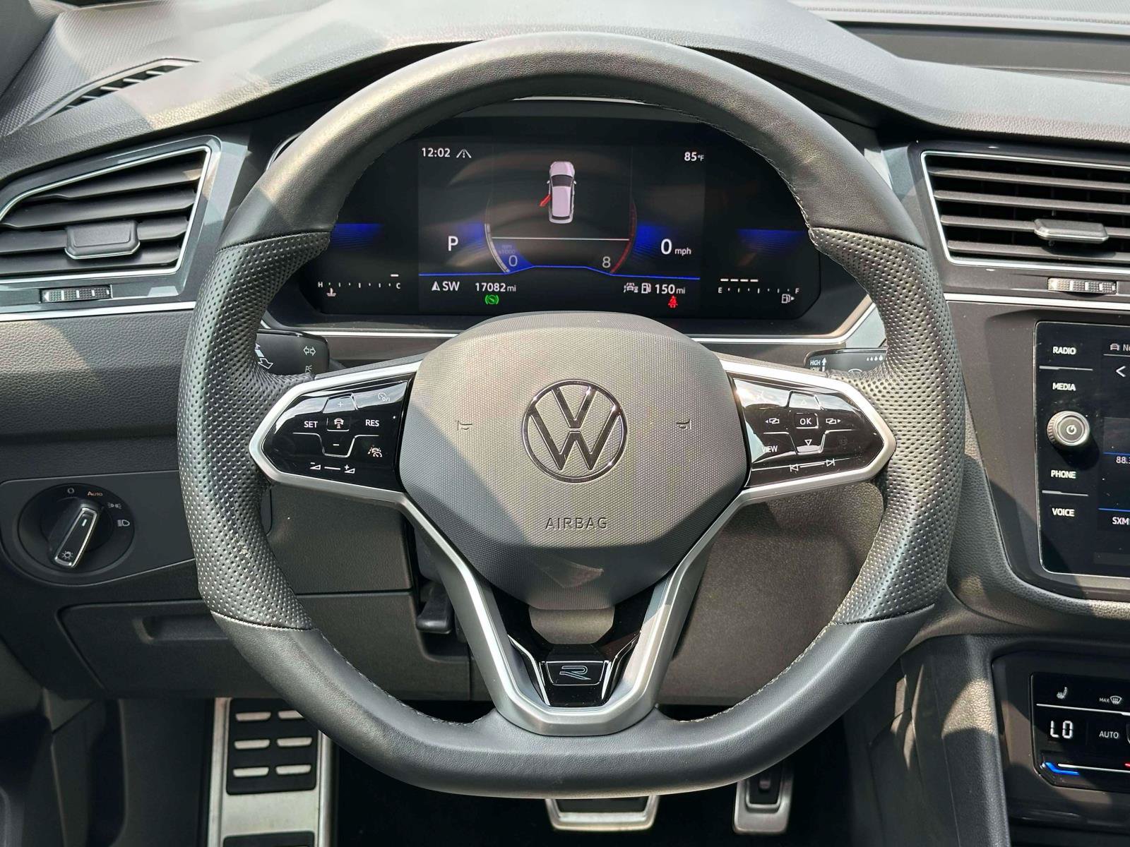Certified 2023 Volkswagen Tiguan SE R-Line AWD/4WD image 12
