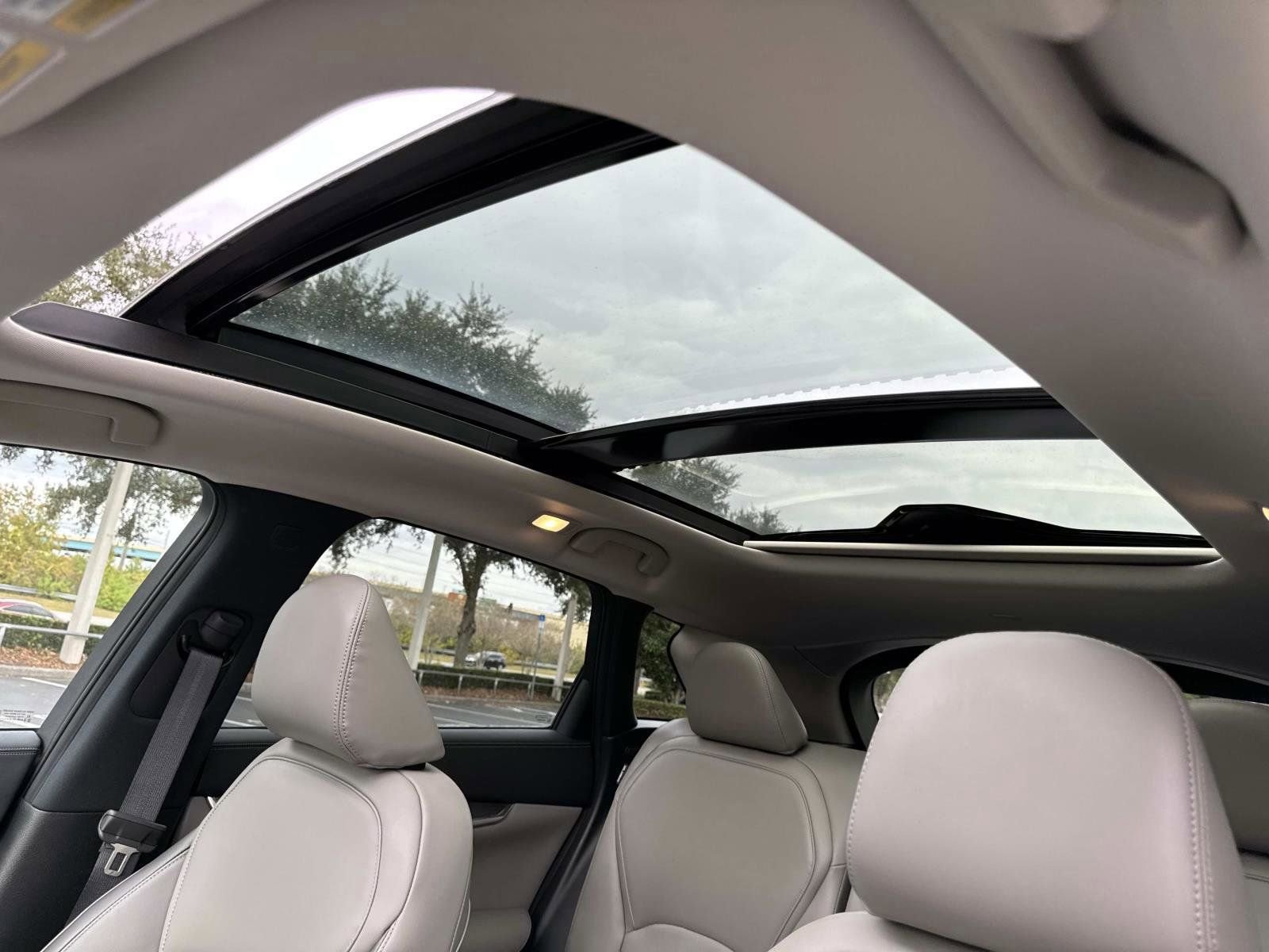 Certified 2025 INFINITI QX50 Luxe w/ Accent Package image 29