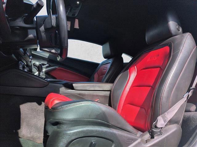 Used 2016 Chevrolet Camaro SS image 16