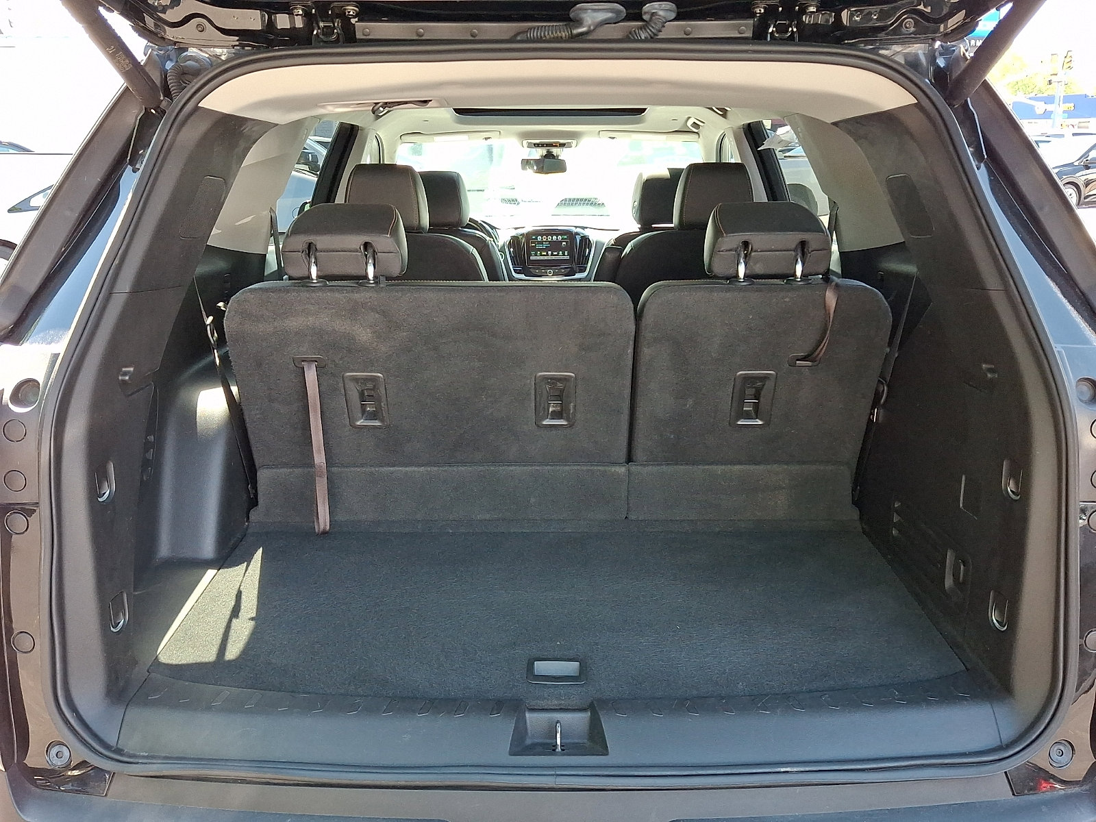 Certified 2019 Chevrolet Traverse LT w/ LT Premium Package AWD/4WD image 34