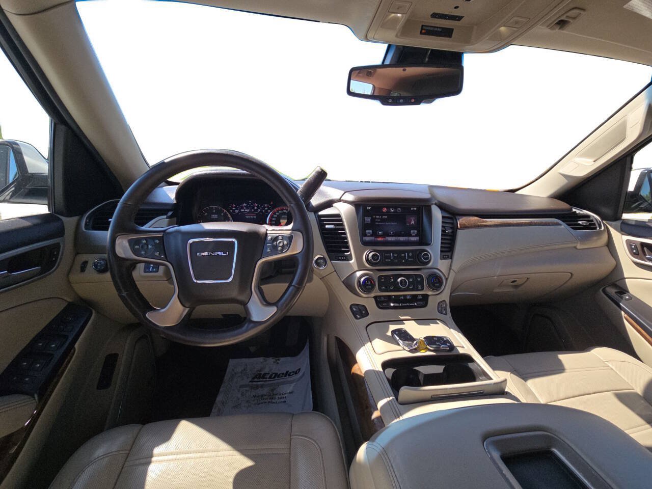 Used 2015 GMC Yukon Denali AWD/4WD image 12