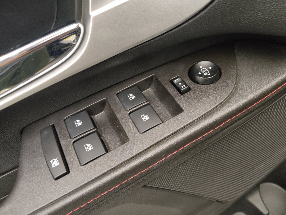 Used 2015 Chevrolet Equinox LT w/ Driver Convenience Package FWD image 27