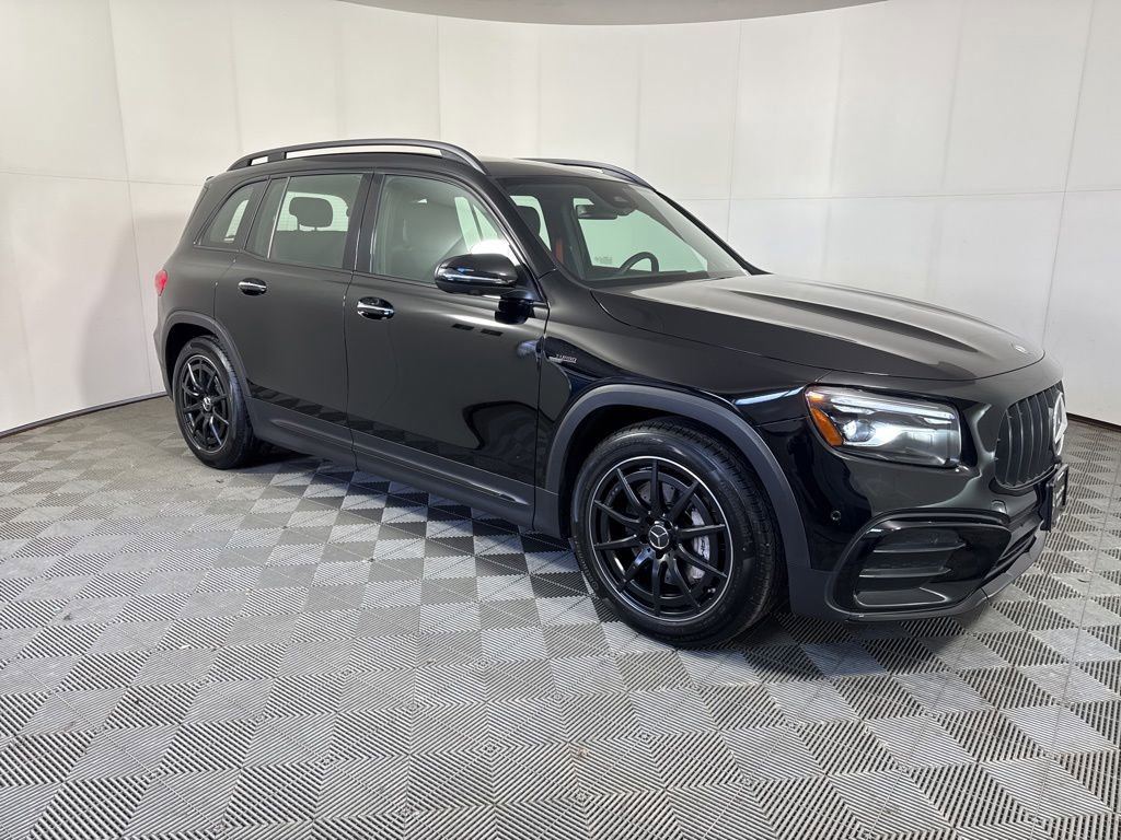 Used 2025 Mercedes-Benz GLB 35 AMG 4MATIC image 8