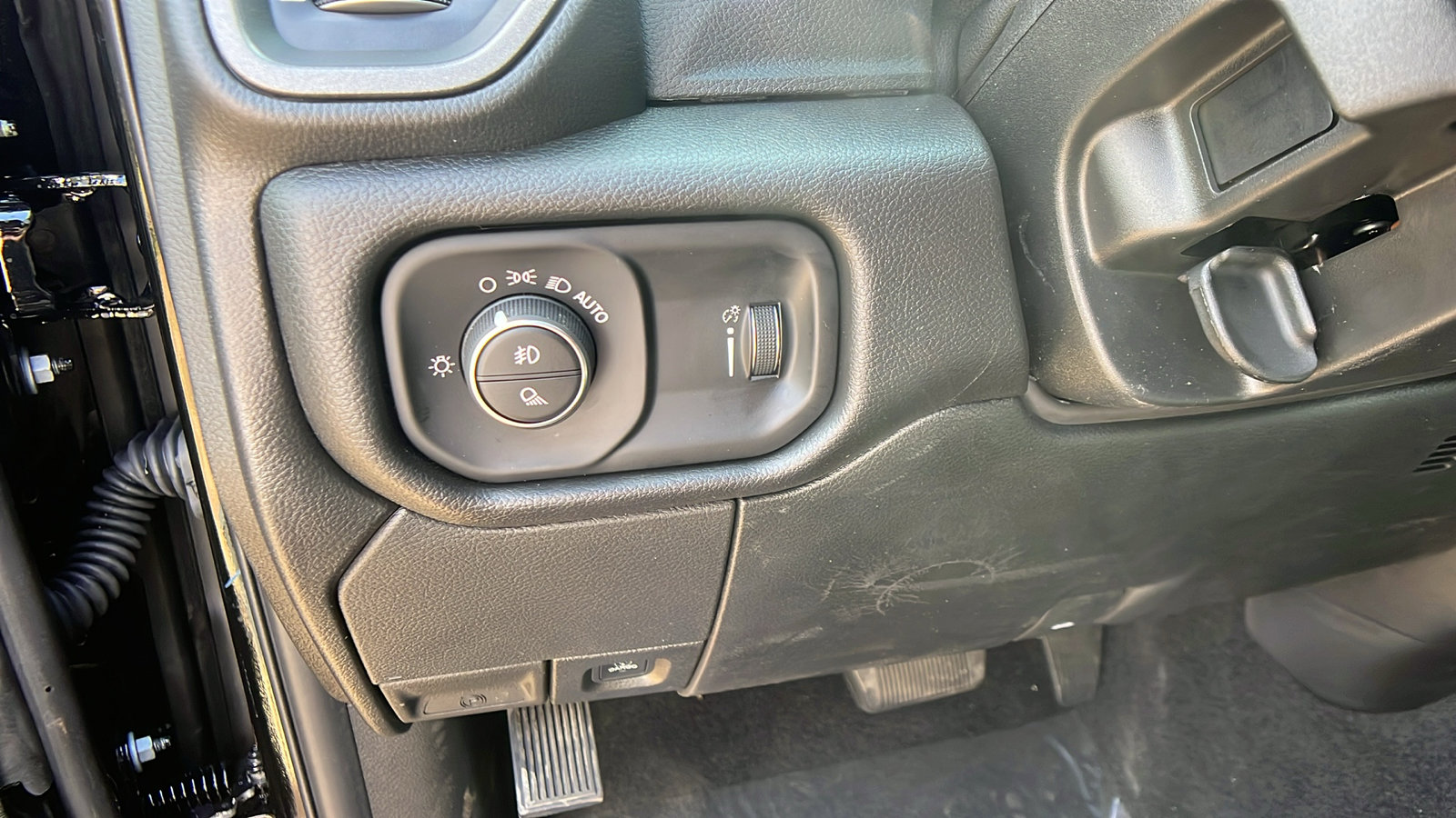 New 2025 RAM 2500 Tradesman image 21