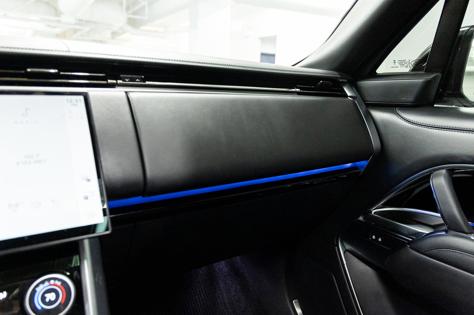 Used 2023 Land Rover Range Rover Autobiography image 29