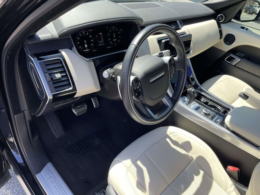 Used 2021 Land Rover Range Rover Sport HSE Dynamic image 18