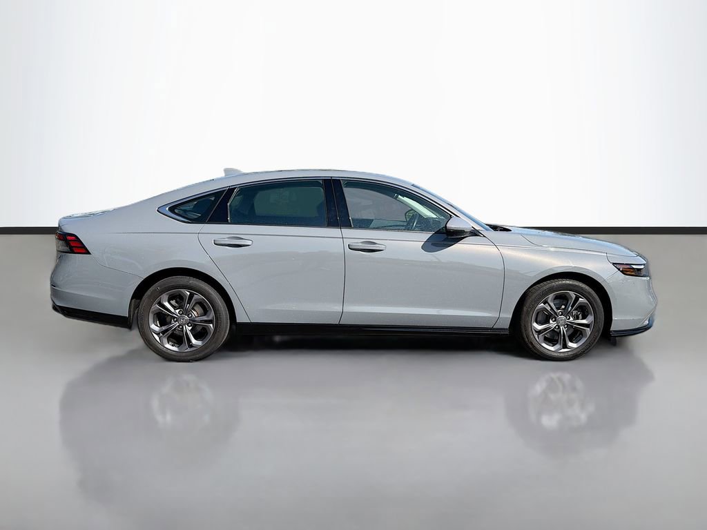 Used 2024 Honda Accord EX-L image 4