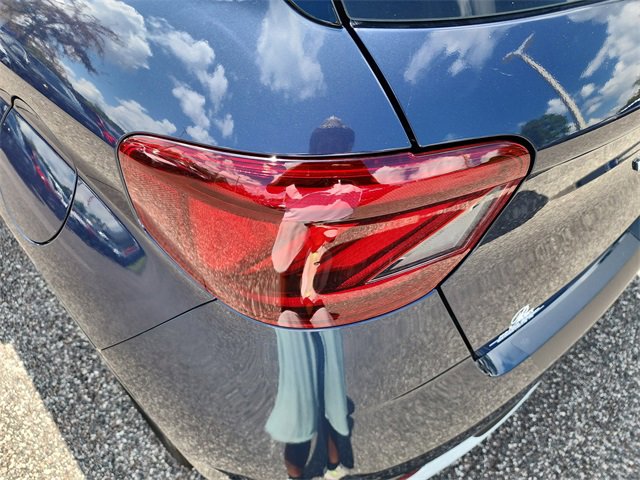 New 2025 Hyundai Venue Limited image 7