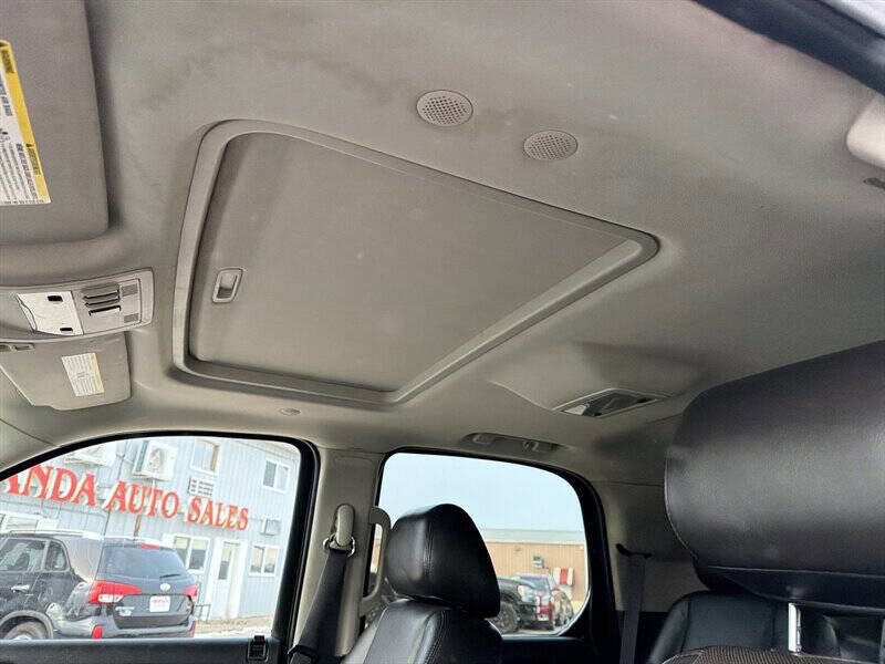 Used 2011 Cadillac Escalade AWD w/ Touring Package image 13