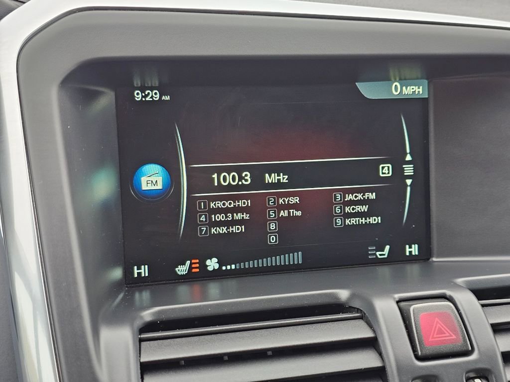 Used 2015 Volvo XC60 T5 Premier w/ Proximity Package image 22