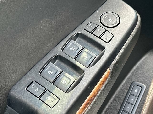 Used 2020 Chevrolet Suburban Premier AWD/4WD image 14