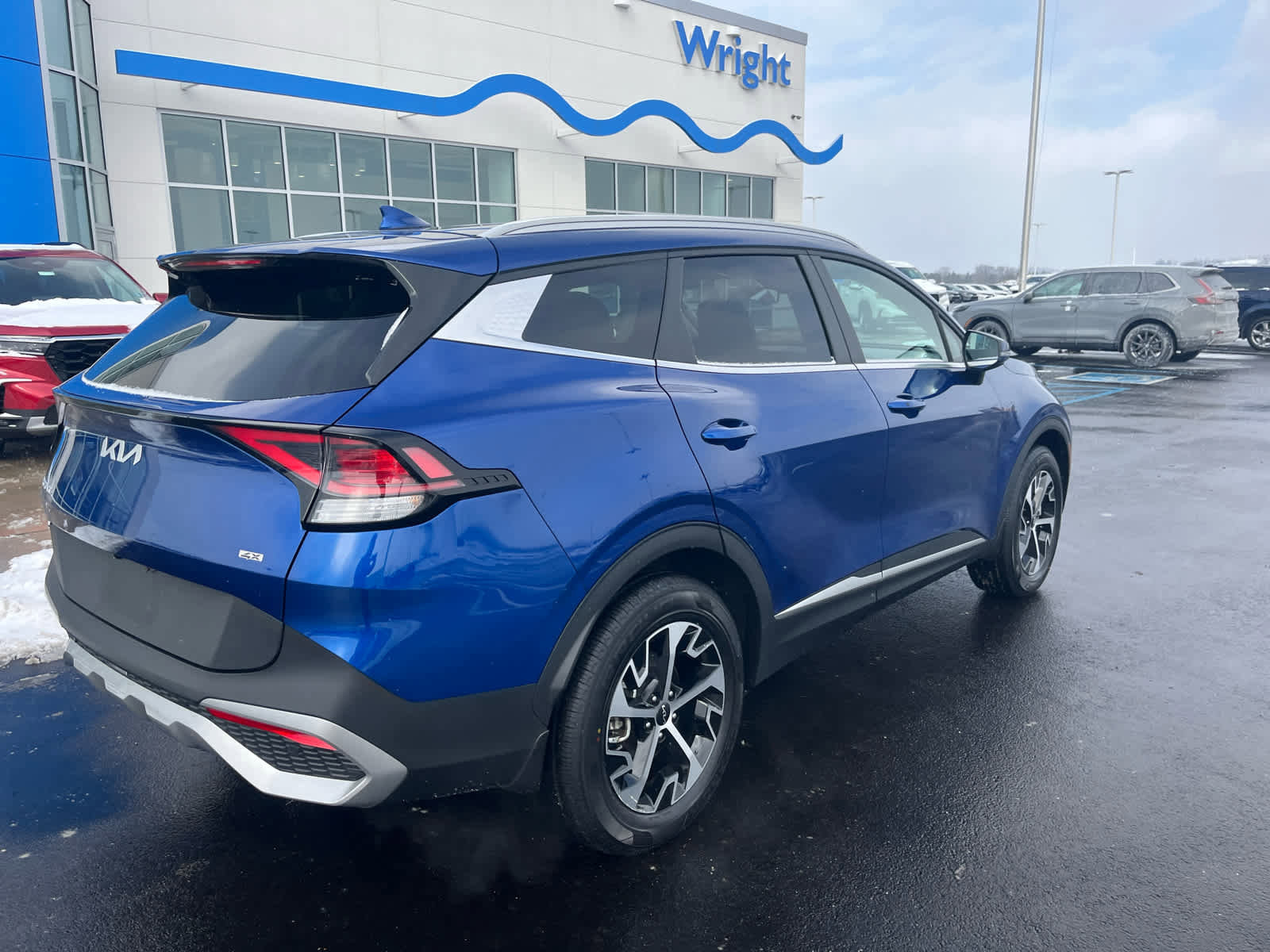 Used 2024 Kia Sportage EX image 17