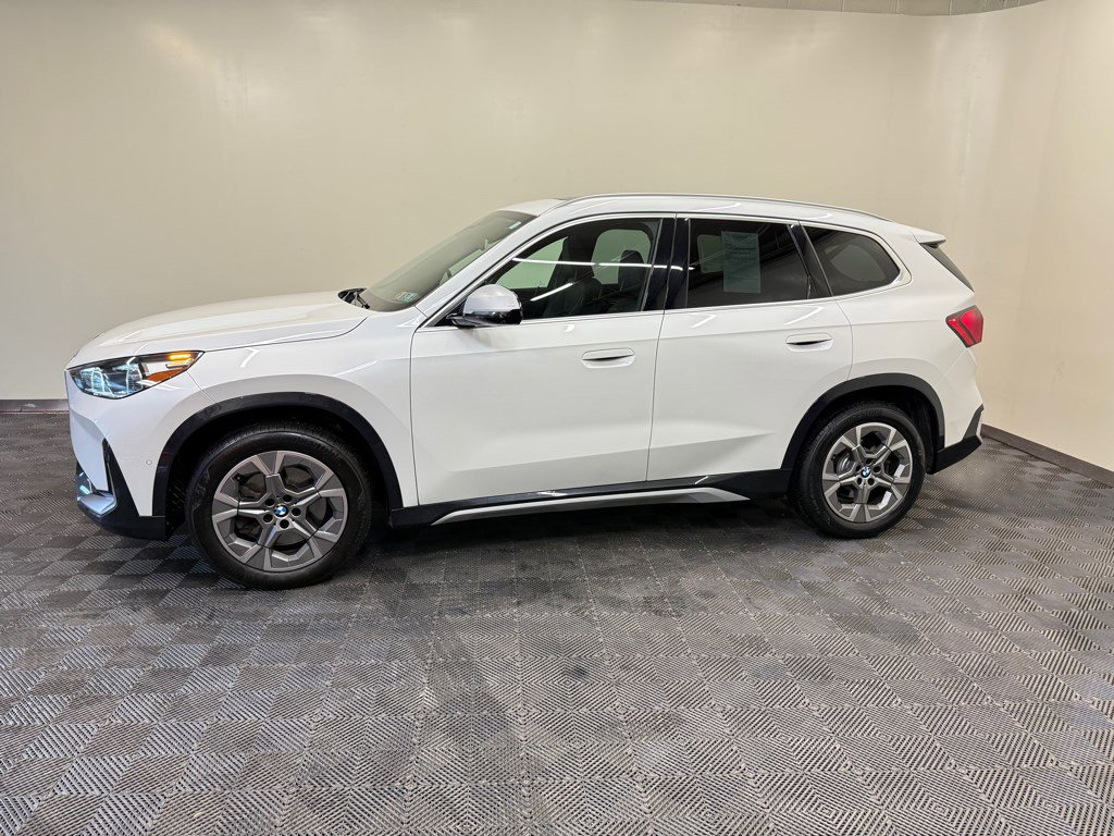 Used 2023 BMW X1 xDrive28i w/ Premium Package AWD/4WD image 4