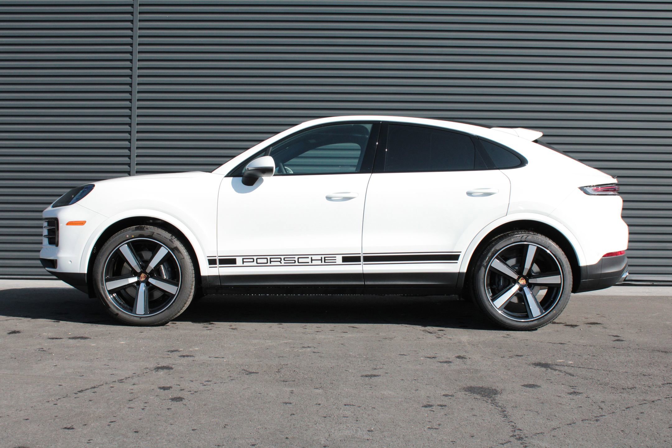 New 2026 Porsche Cayenne Coupe image 2