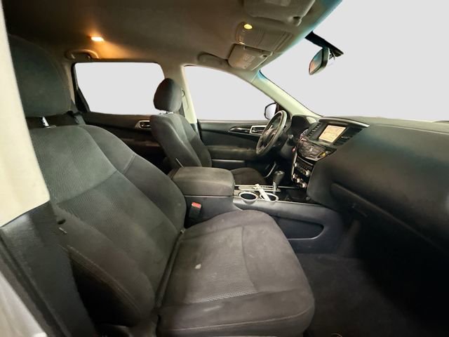 Used 2016 Nissan Pathfinder SV image 28