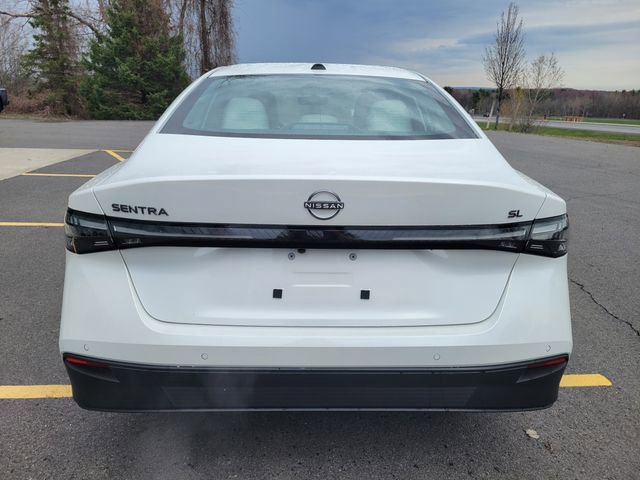 New 2026 Nissan Sentra SL w/ Floor Mat Package FWD image 4