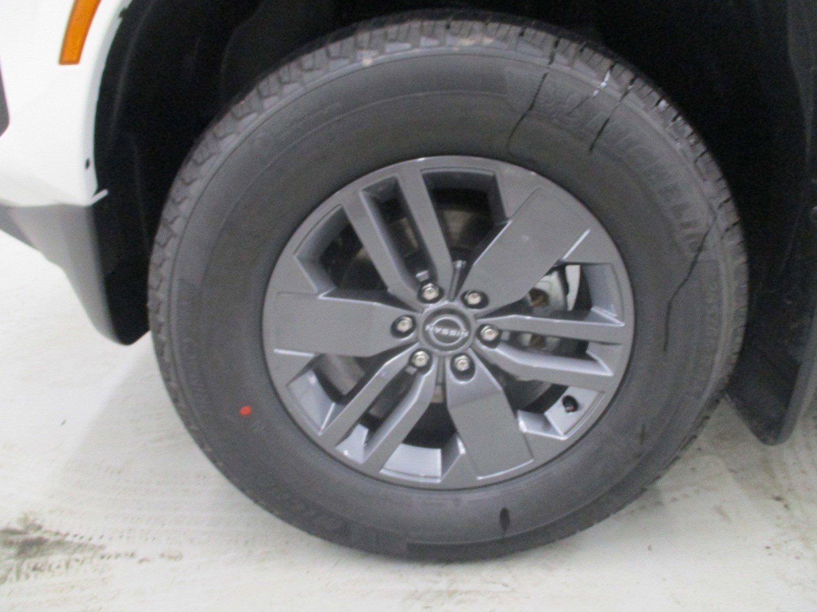 New 2025 Nissan Frontier SV image 11