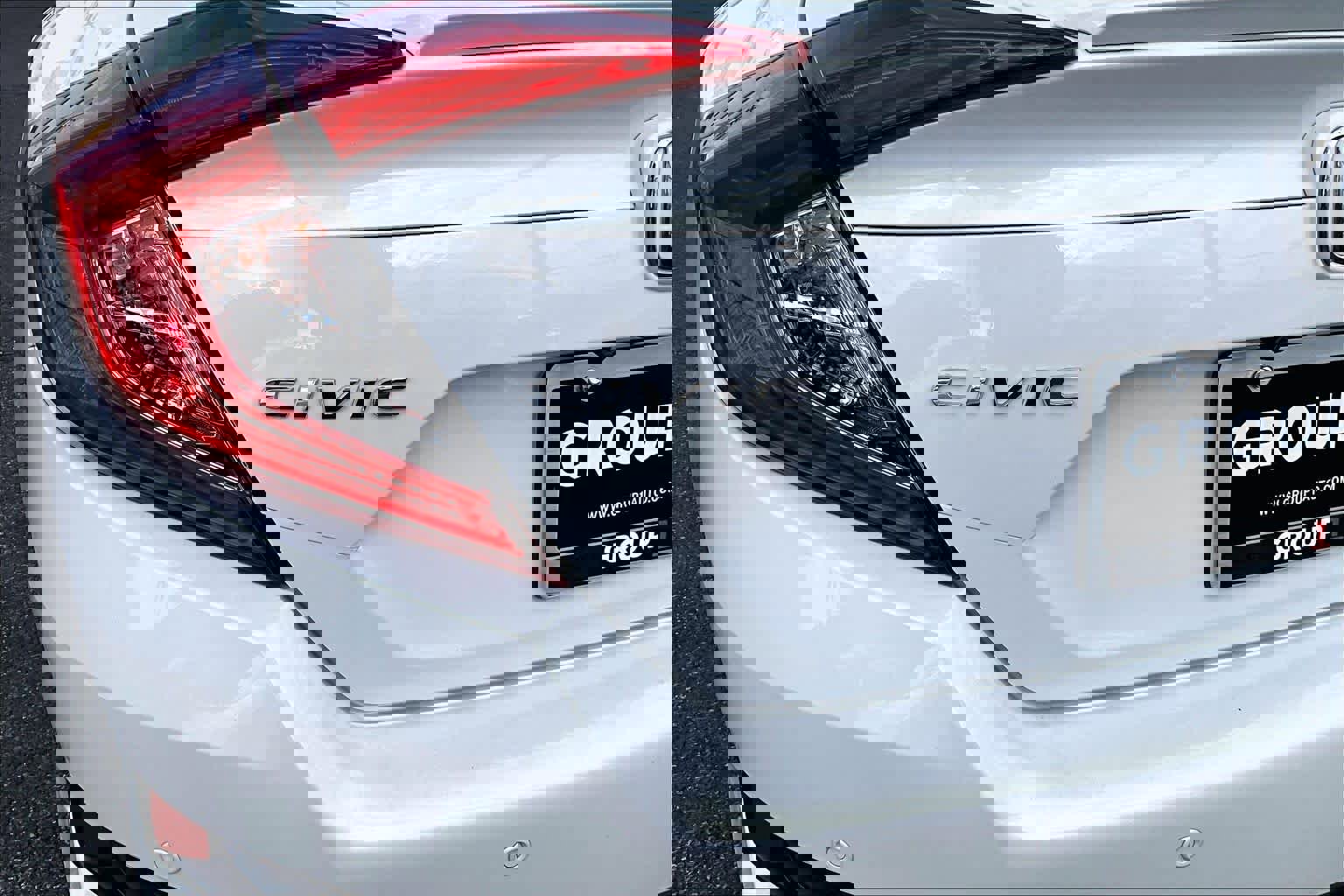 Used 2019 Honda Civic Touring image 29