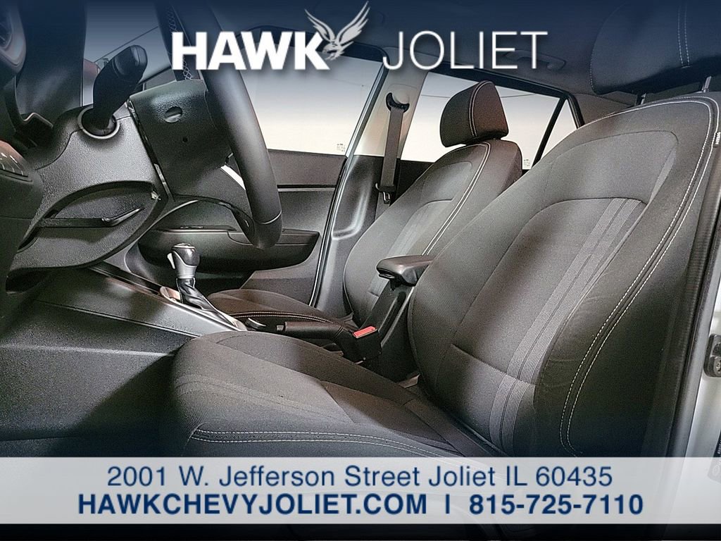 Used 2022 Hyundai Venue SEL w/ Cargo Package image 11