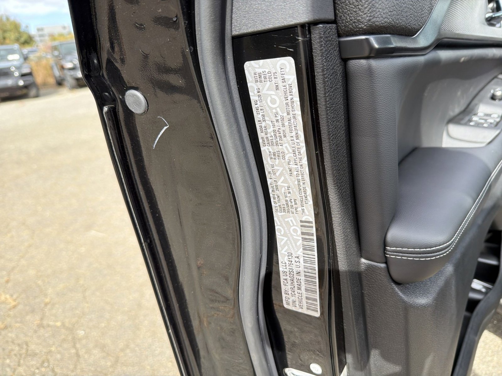 New 2025 Jeep Grand Cherokee Altitude image 28