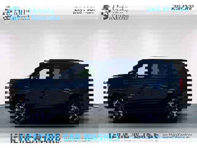 Used 2025 GMC Yukon AT4 Ultimate w/ LPO, Floor Liner Package image 3