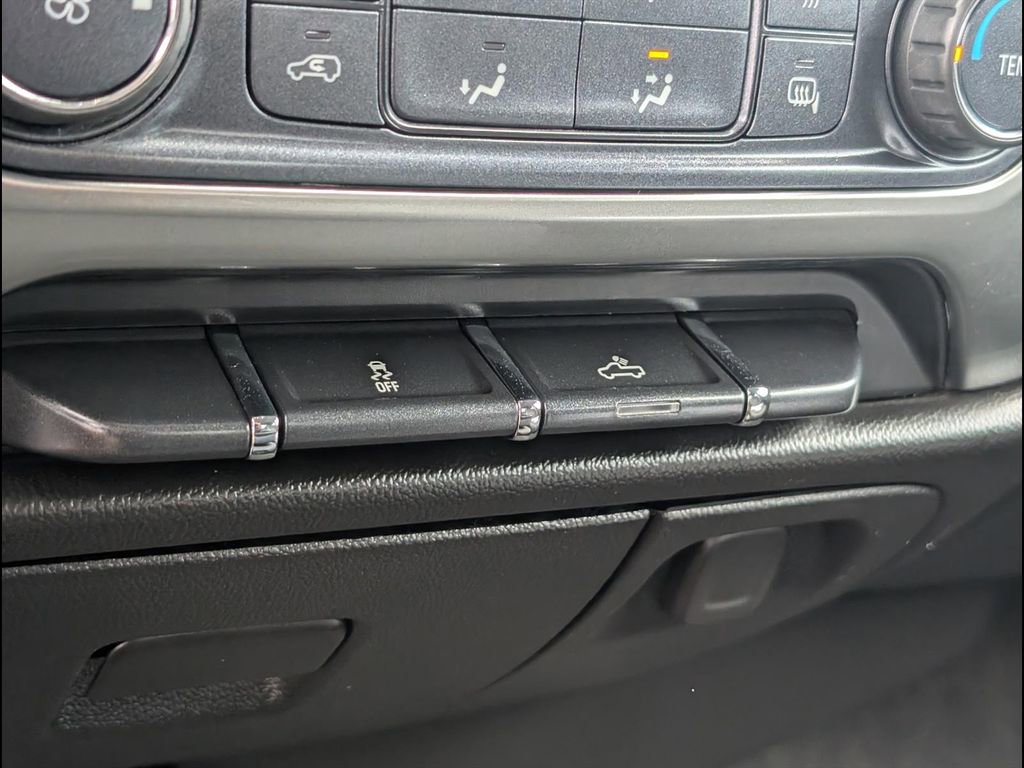 Used 2019 Chevrolet Silverado 1500 LT image 18