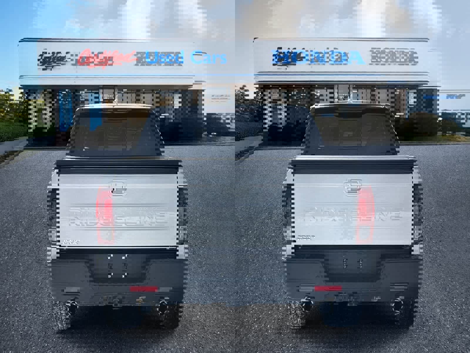 Used 2025 Honda Ridgeline Black Edition image 4