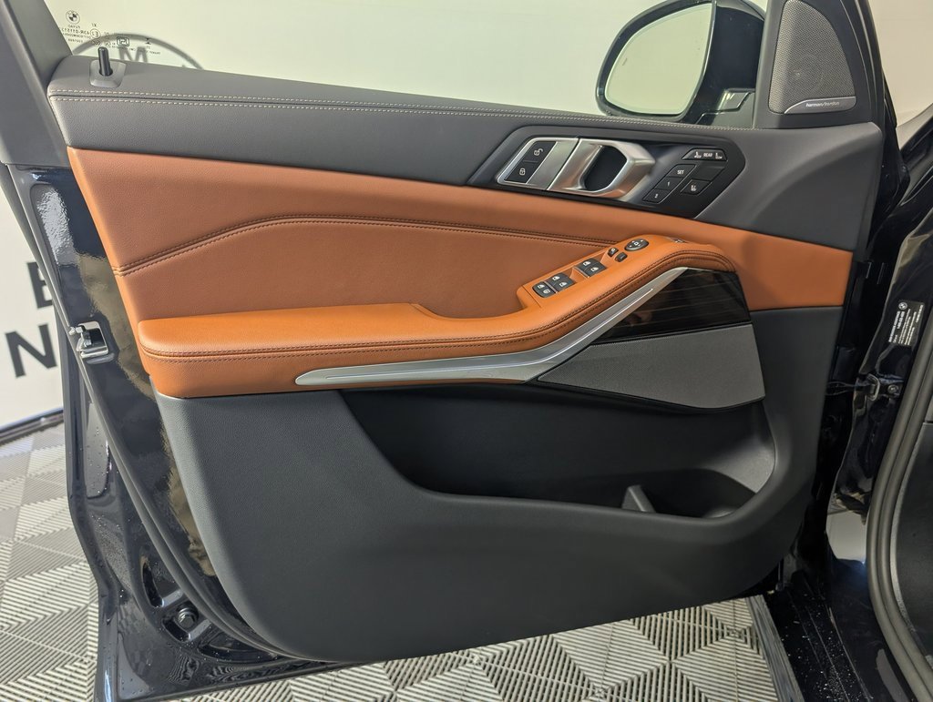 New 2026 BMW X7 xDrive40i w/ M Sport Package image 17