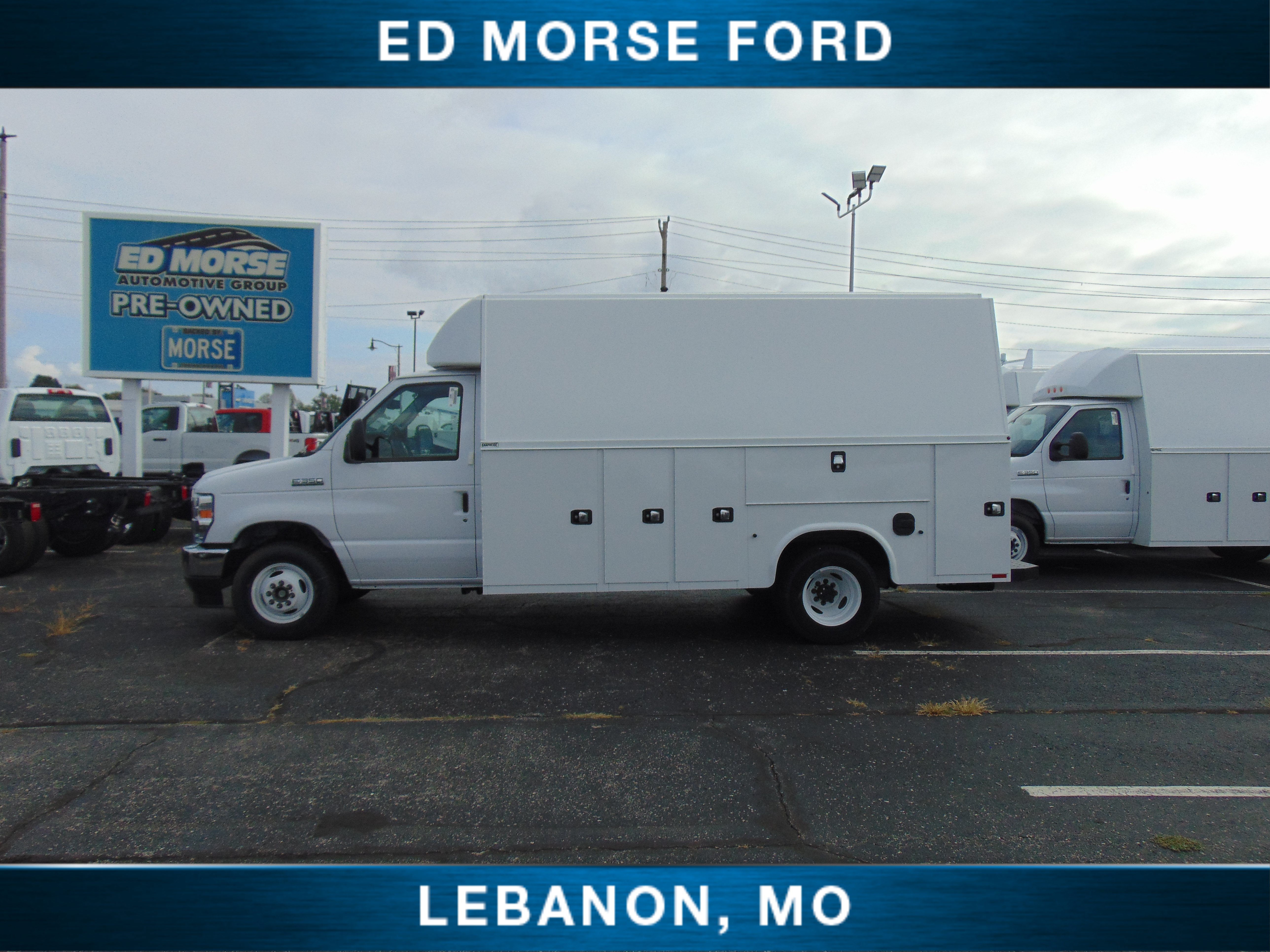 New 2027 Ford E-350 and Econoline 350 Super Duty w/ Power Equipment Group RWD image 2