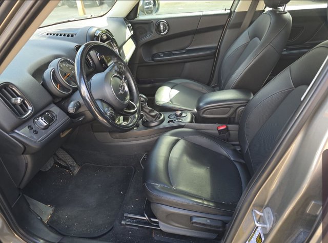Used 2018 MINI Cooper Countryman FWD image 3