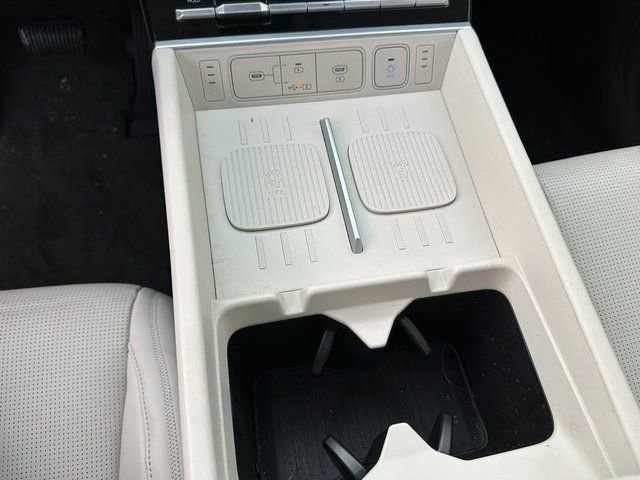 Used 2024 Hyundai Santa Fe Calligraphy image 25