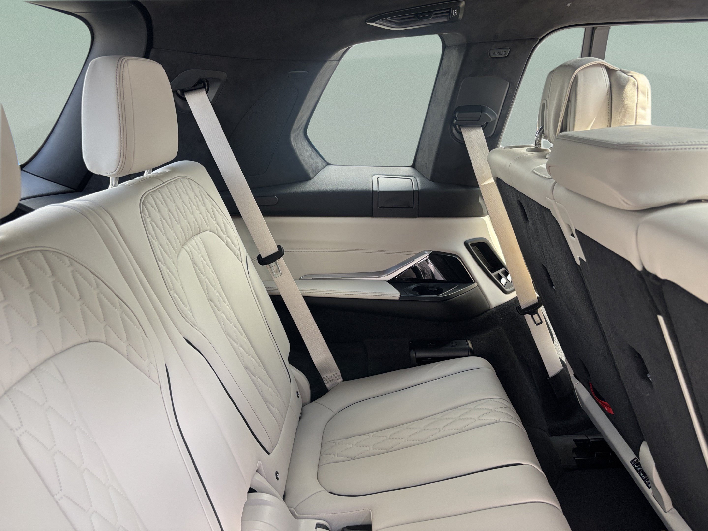Certified 2026 BMW X7 M60i AWD/4WD image 33