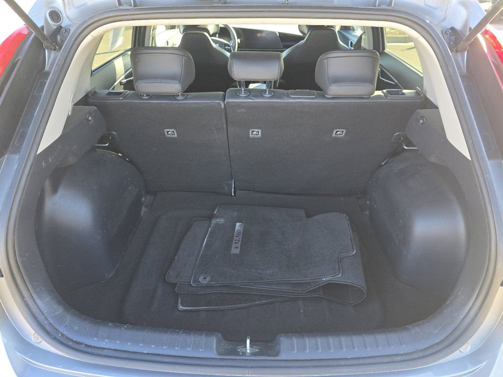 Used 2023 Kia Niro EX Touring image 18