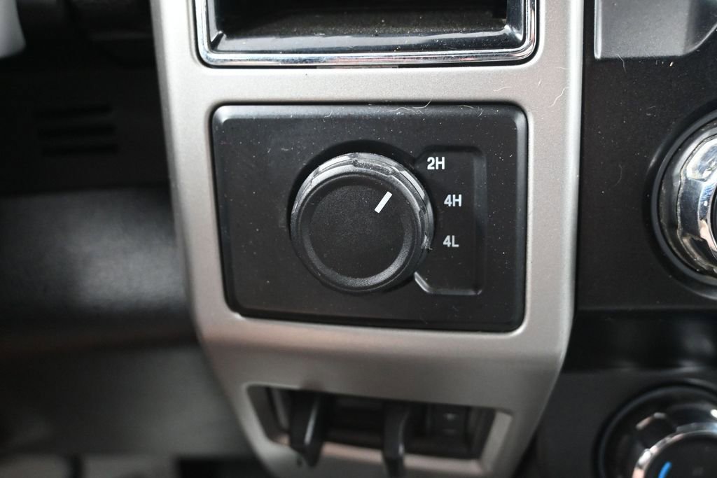 Used 2020 Ford F250 Lariat w/ Lariat Value Package AWD/4WD image 24