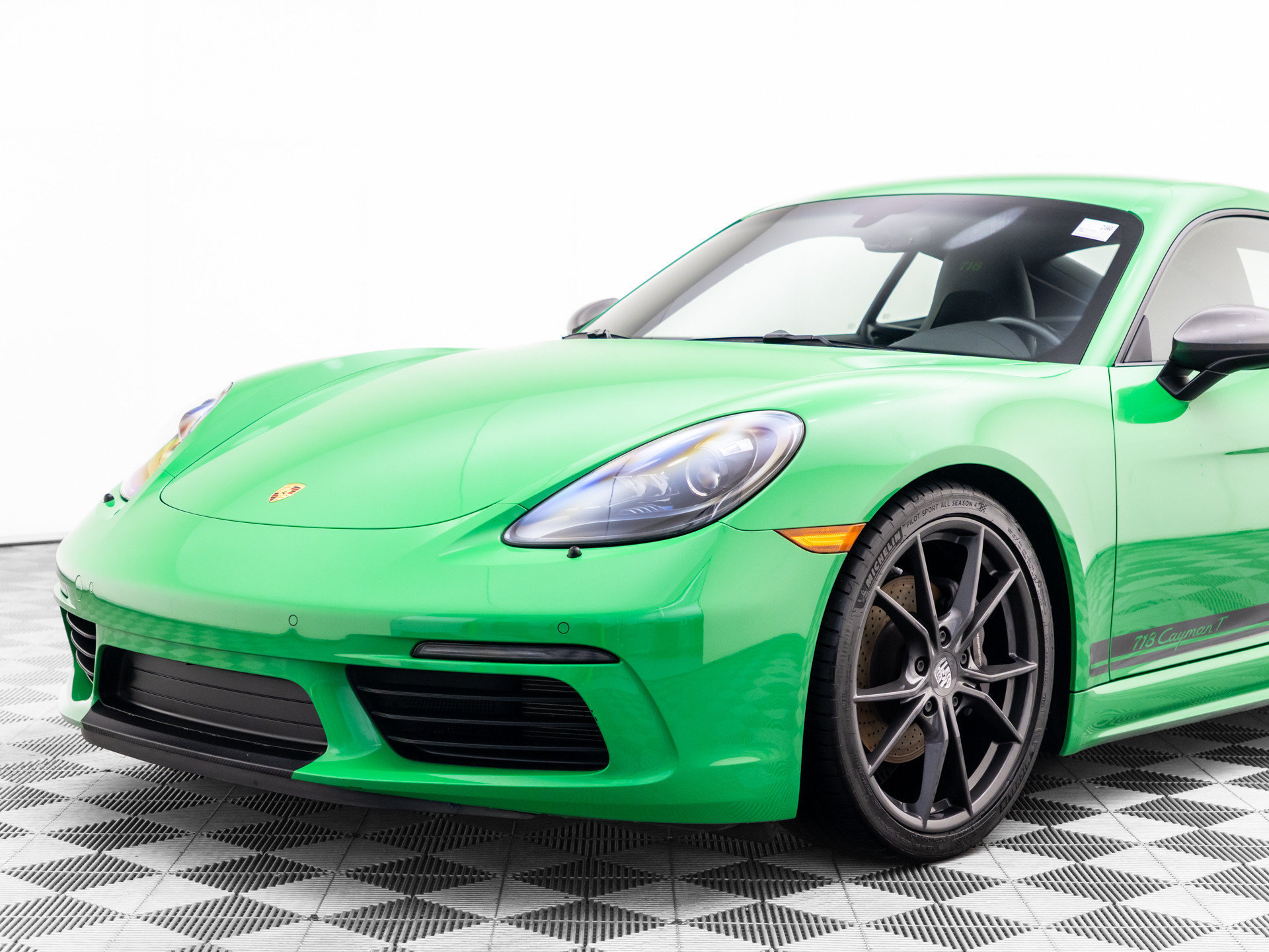 Certified 2021 Porsche 718 Cayman RWD image 32