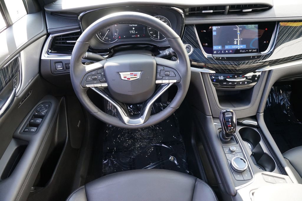 Used 2025 Cadillac XT6 Premium Luxury image 21