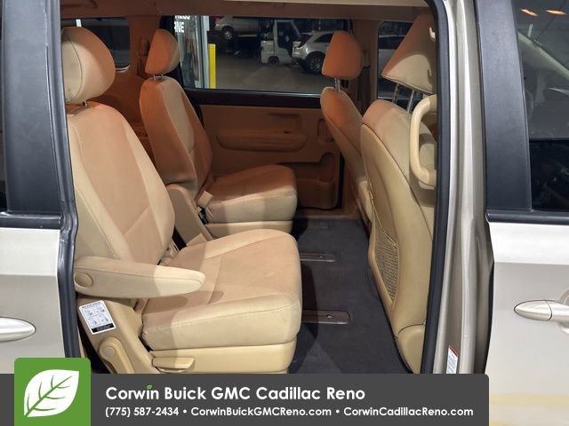 Used 2016 Kia Sedona LX w/ LX Convenience Package image 26