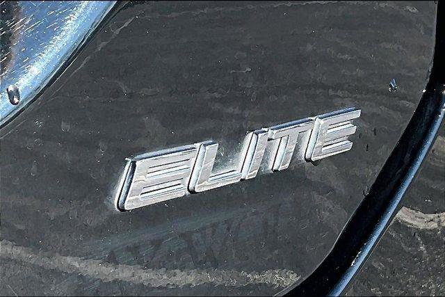 Used 2023 Honda Pilot Elite image 25