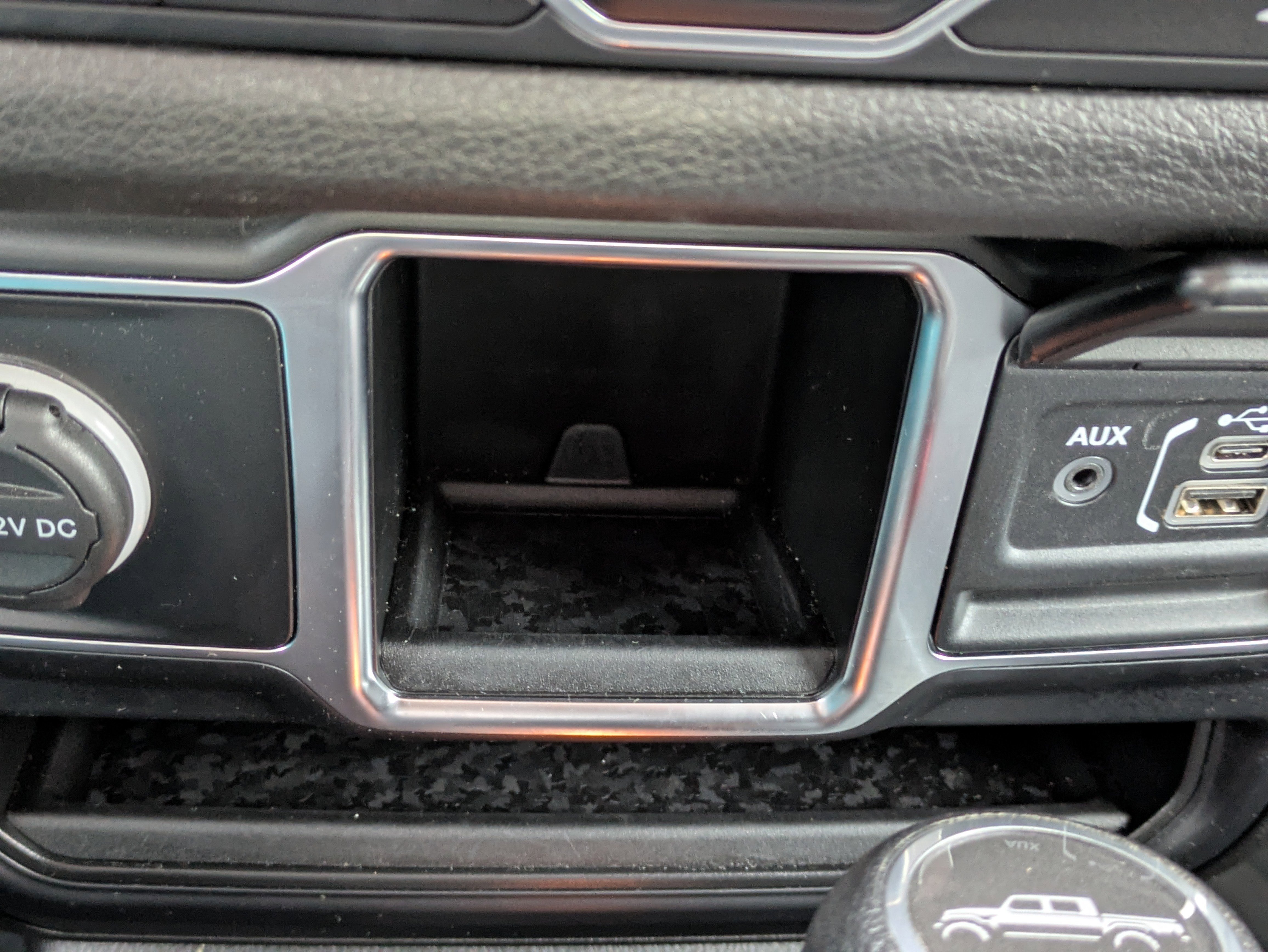 Used 2024 Jeep Gladiator Sport image 31