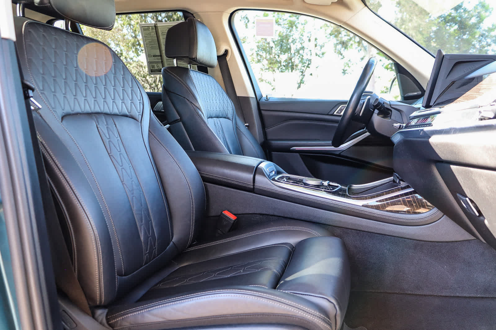 Used 2023 BMW X7 xDrive40i AWD/4WD image 17