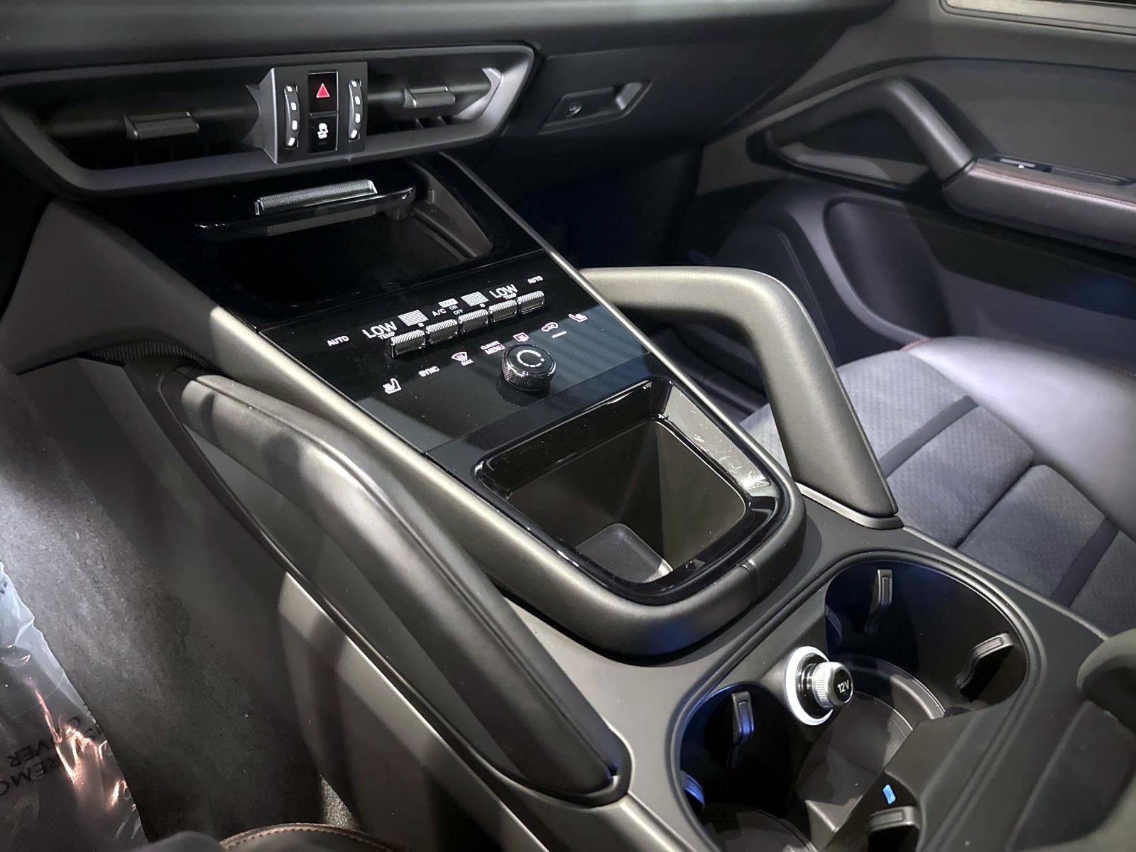 Certified 2025 Porsche Cayenne GTS image 30