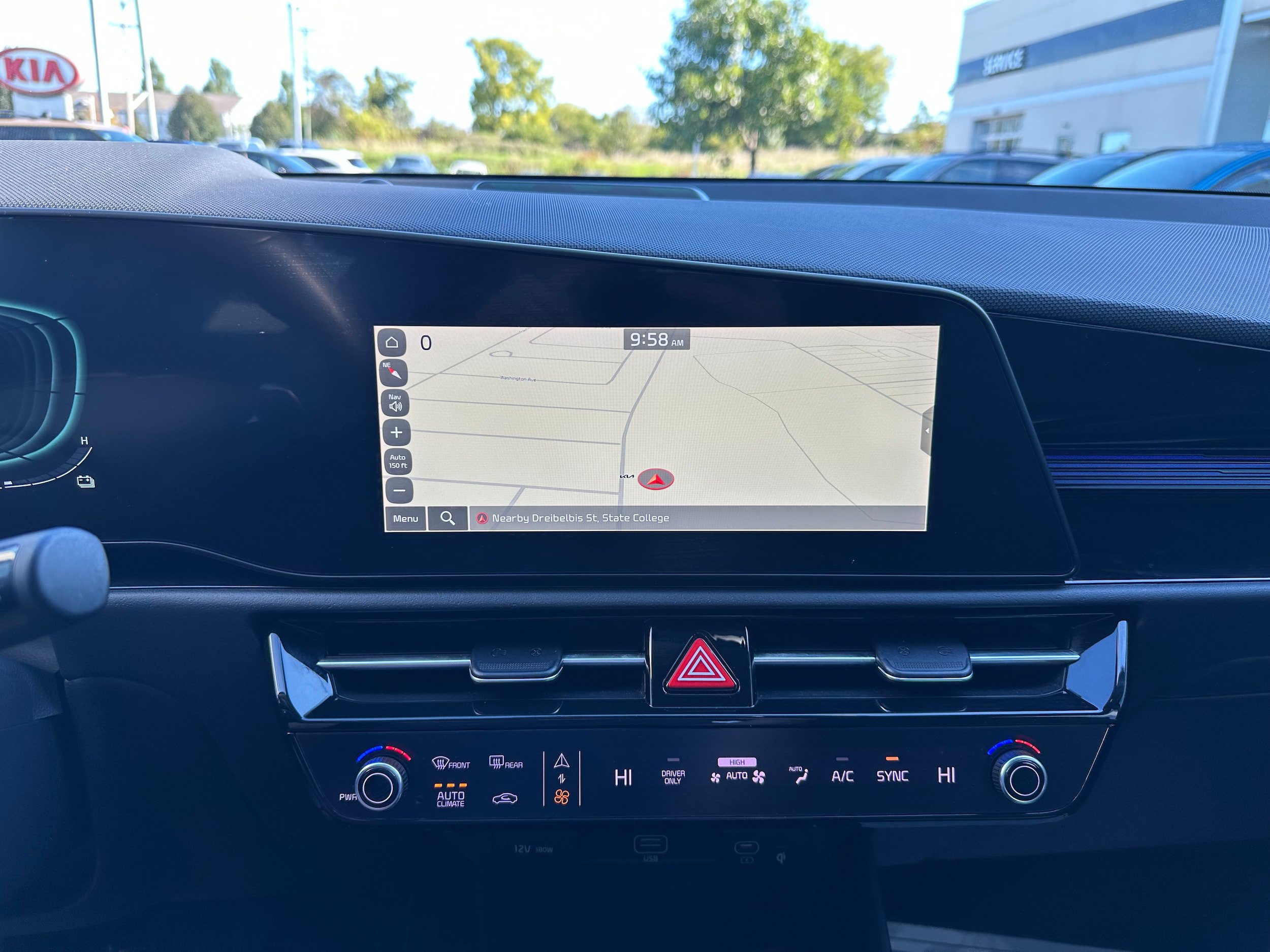 Used 2023 Kia Niro EX w/ EX Cold Weather Package FWD image 31