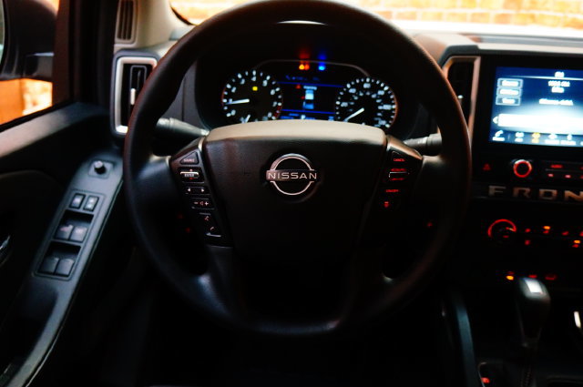 Certified 2026 Nissan Frontier SV AWD/4WD image 11