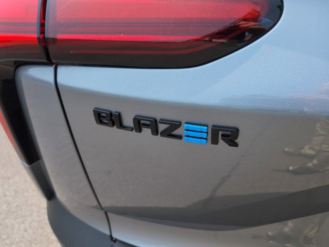 New 2025 Chevrolet Blazer EV LT image 10