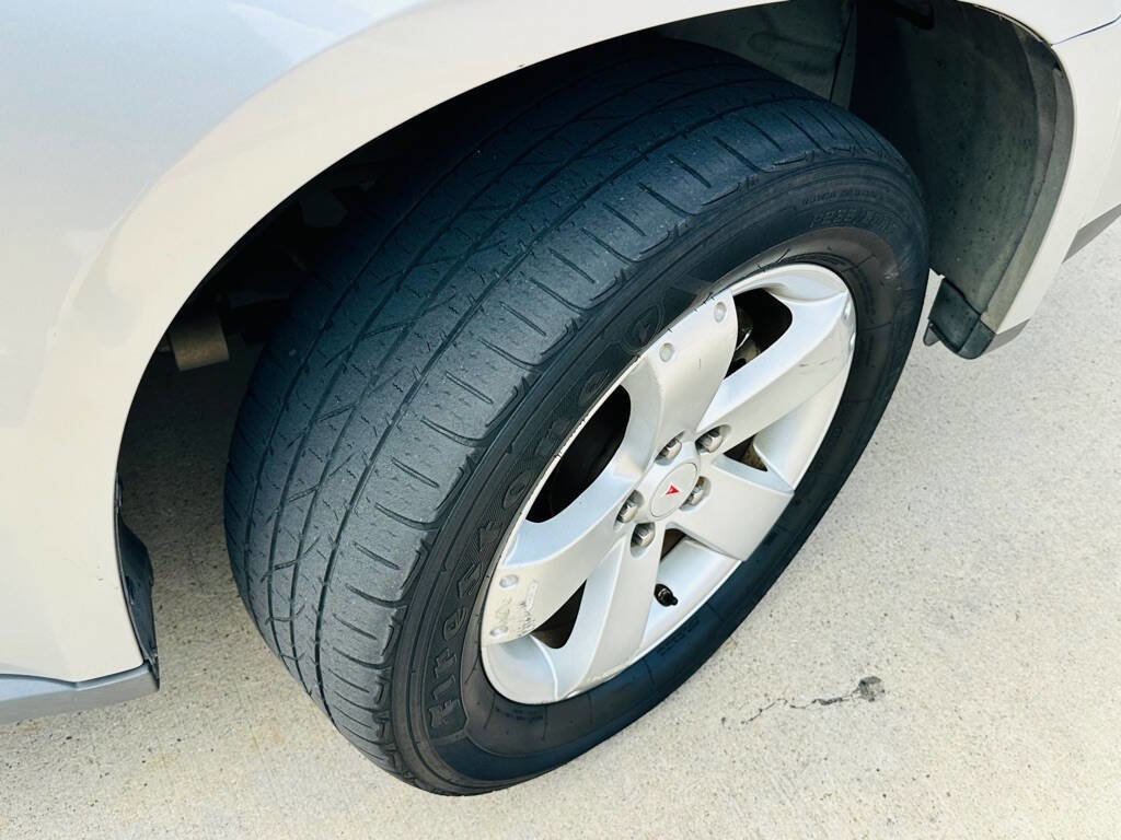 Used 2009 Pontiac Torrent Base 4dr SUV w/ Preferred Package image 25