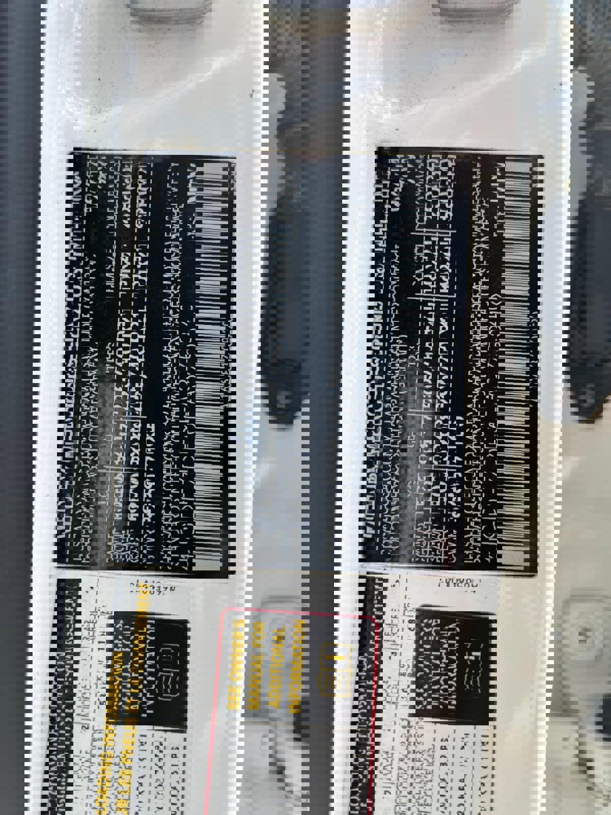 Used 2014 Mercedes-Benz GL 550 4MATIC image 37